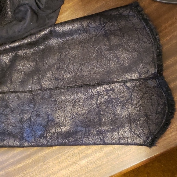 VINTAGE CHI REVERISABLE FAUX LEATHER JACKET BY Carlos Falchi - Picture 9 of 9